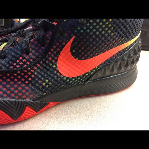 Nike Kyrie 1 Dream Basketball Size 11 Irving NDS - Picture 5 of 8